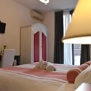 Residenza Del Turista Aeroporto di Catania Fontana Rossa